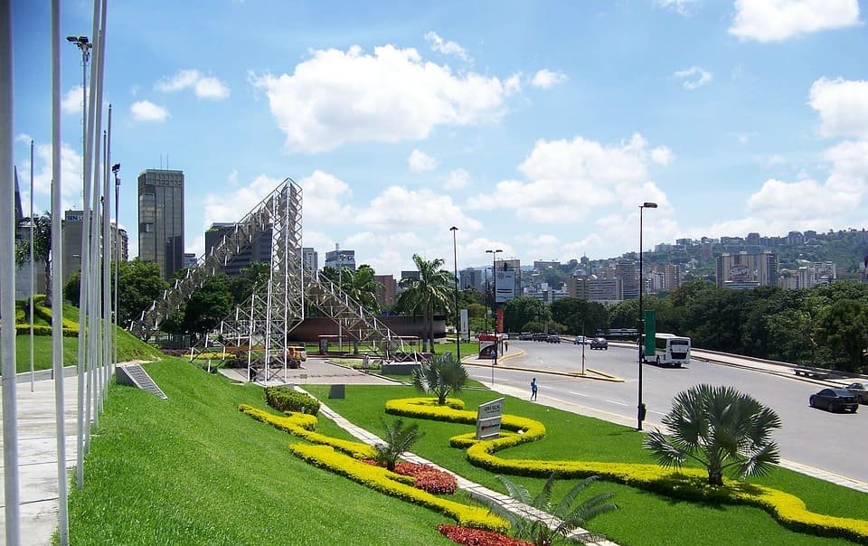 caracas-ecommerce-680x308b.jpg.af92229b527c93d3c748893f480bc557.jpg